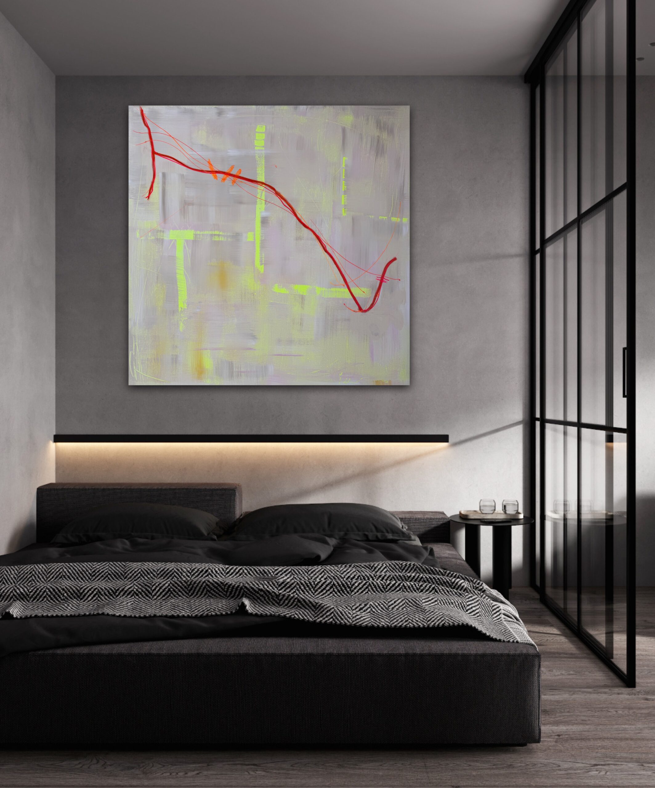Abstrakt kunstværk i 100x100 cm hænger over dobbeltseng i mørkt interiør