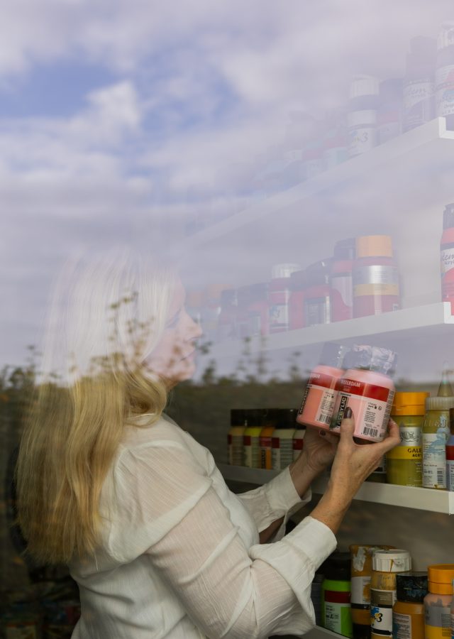 Der males med kvalitets maling og materialer
